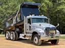 2021 Mack GR64F Image