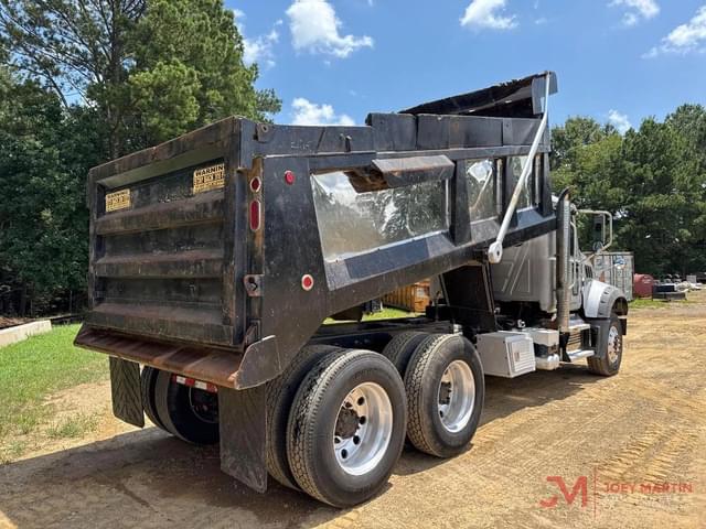 Image of Mack GR64F equipment image 1