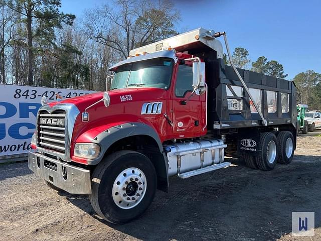 Image of Mack GR64F equipment image 1