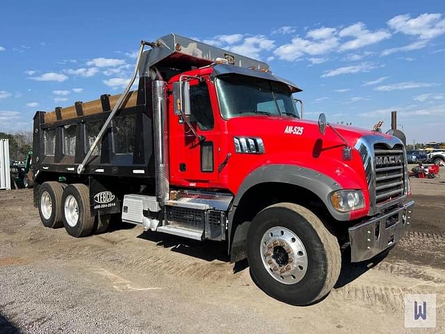 Image of Mack GR64F equipment image 3