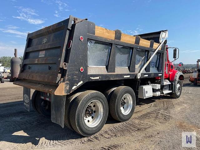 Image of Mack GR64F equipment image 4
