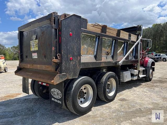 Image of Mack GR64F equipment image 3
