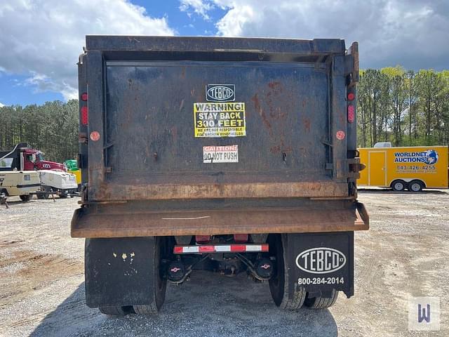 Image of Mack GR64F equipment image 4