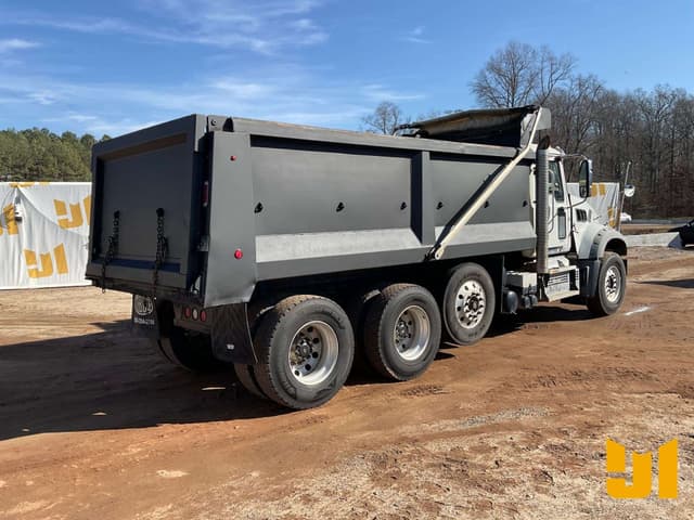 Image of Mack GR84F equipment image 4