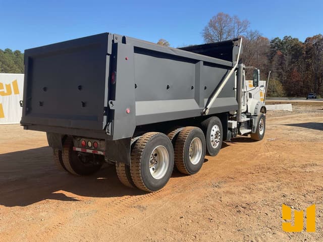 Image of Mack GR84F equipment image 4