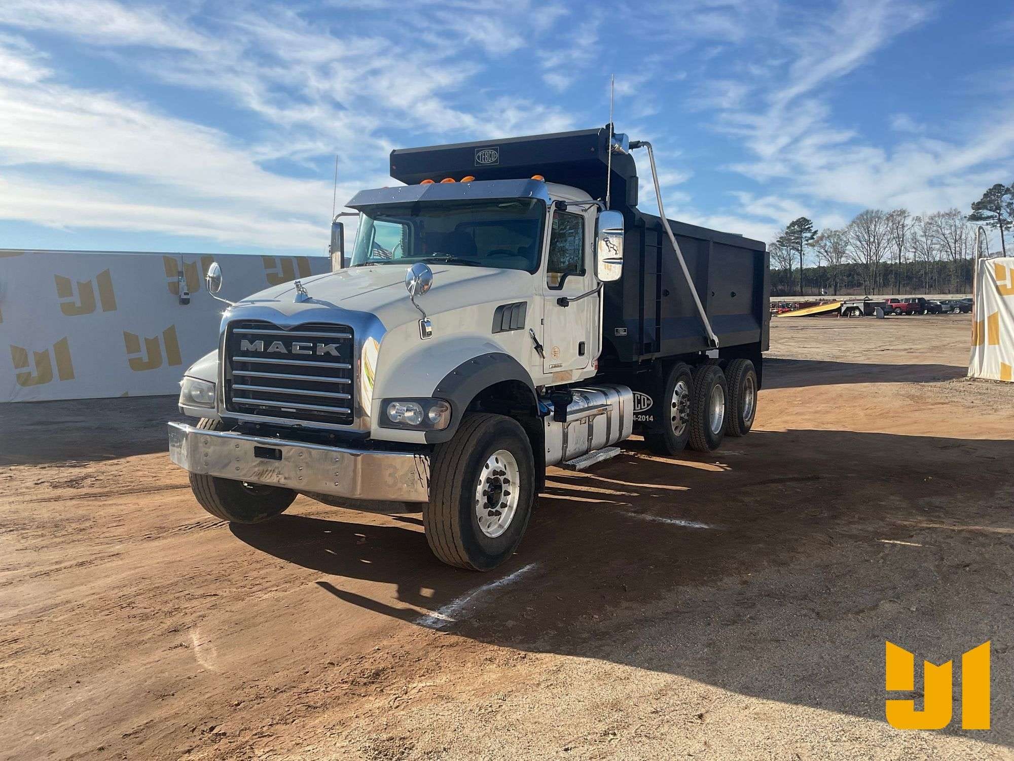 2021 Mack GR84F Equipment Image0