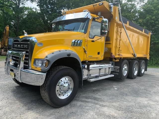 Image of Mack GR64F equipment image 3