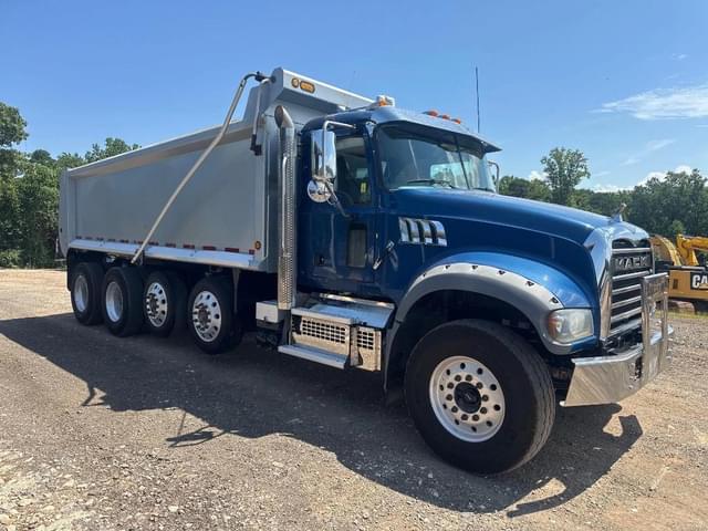 Image of Mack GR64F equipment image 2