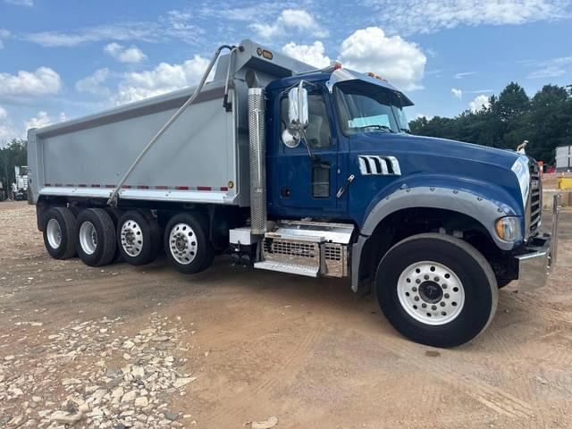 Image of Mack GR64F equipment image 2
