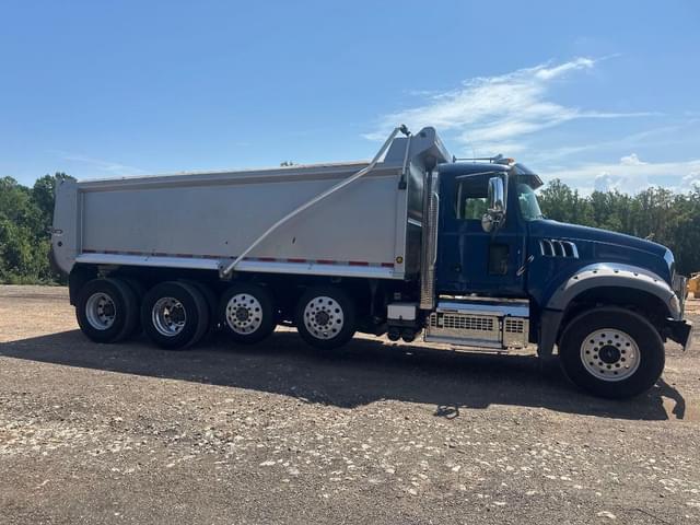 Image of Mack GR64F equipment image 3