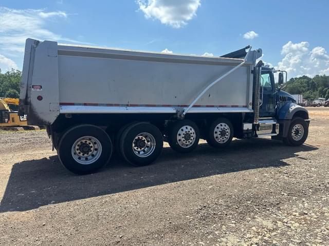 Image of Mack GR64F equipment image 4