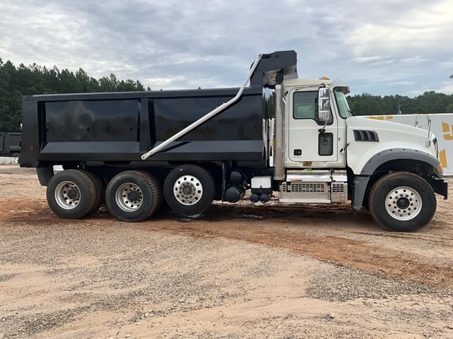 Image of Mack Granite equipment image 3