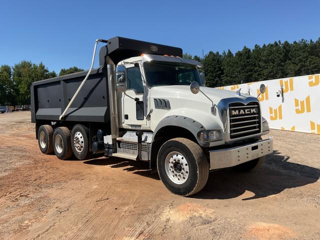 Image of Mack Granite equipment image 2