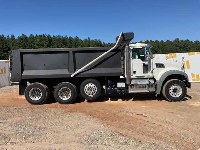 Image of Mack Granite equipment image 3