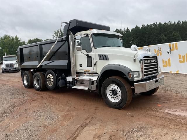 Image of Mack Granite equipment image 2