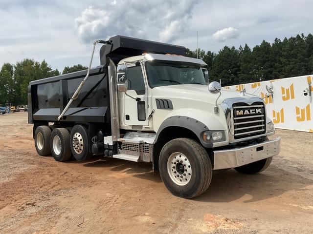 Image of Mack Granite equipment image 2