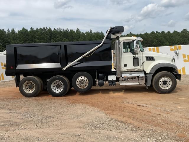 Image of Mack Granite equipment image 3