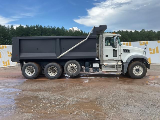 Image of Mack Granite equipment image 3
