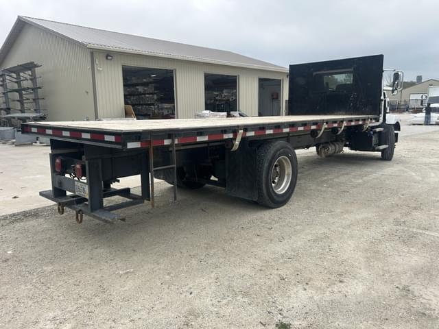 Image of Mack MD equipment image 4