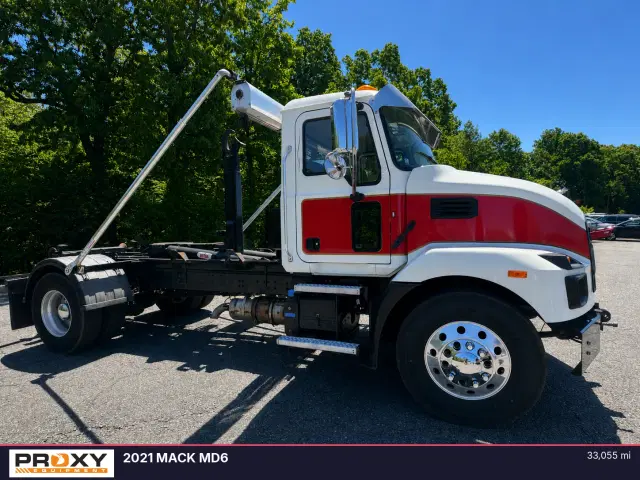 Image of Mack MD6 equipment image 3