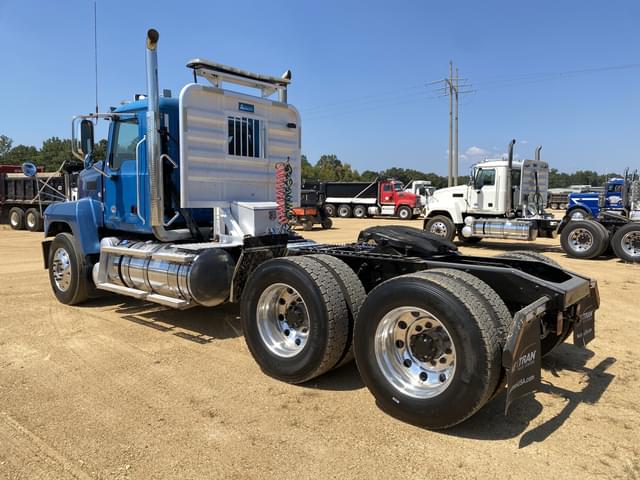 Image of Mack PI64T equipment image 1