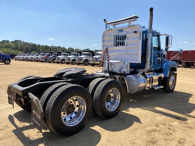 Image of Mack PI64T equipment image 2