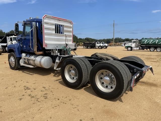 Image of Mack PI64T equipment image 1