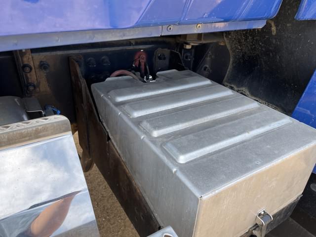 Image of Mack PI64T equipment image 4
