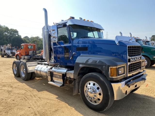 Image of Mack PI64T equipment image 3