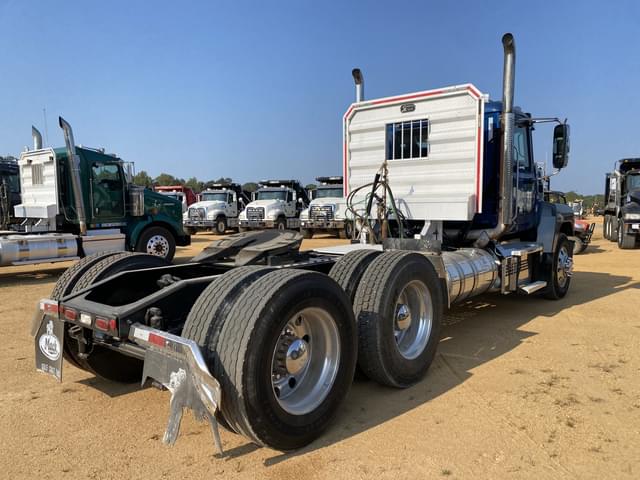 Image of Mack PI64T equipment image 2