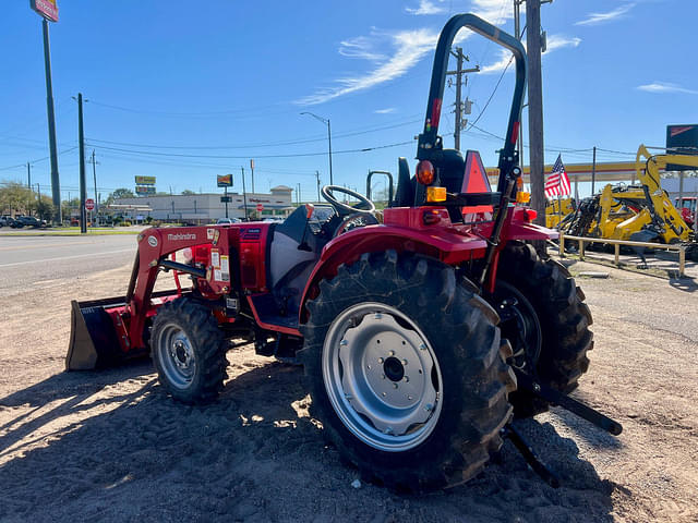 Image of Mahindra 1626 SST equipment image 3