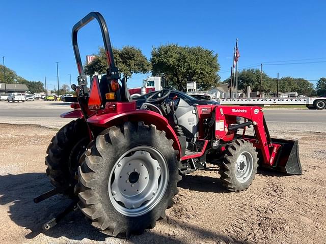 Image of Mahindra 1626 SST equipment image 2