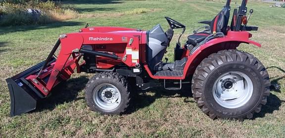 Image of Mahindra 1626 equipment image 3