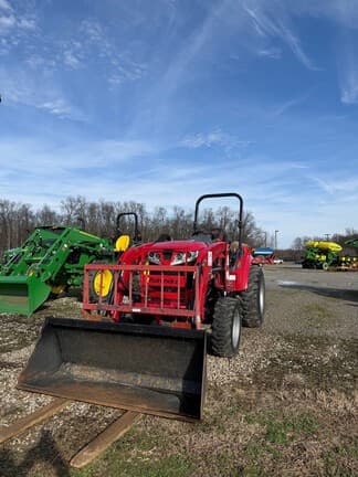 Image of Mahindra 1635 equipment image 4