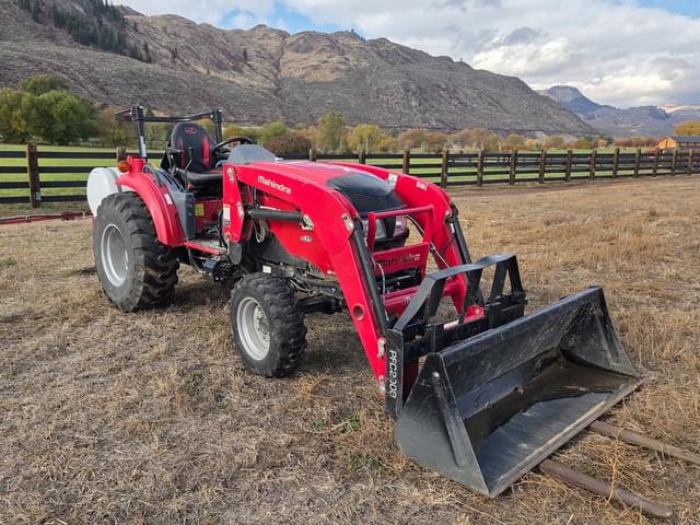 Image of Mahindra 1640 equipment image 2