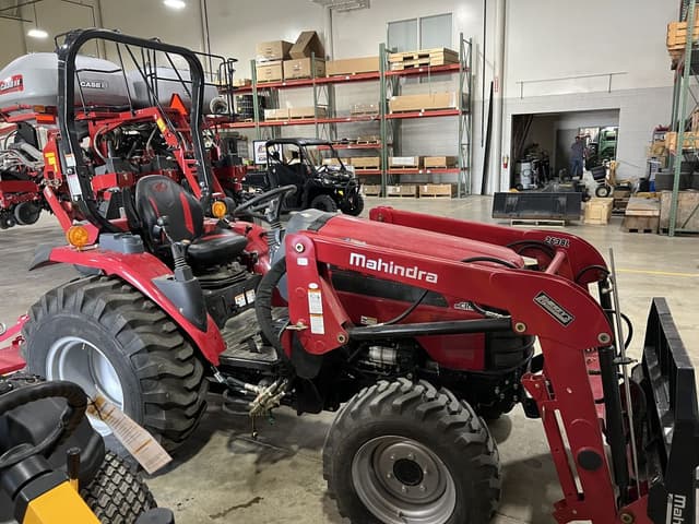 Image of Mahindra 2638 equipment image 1