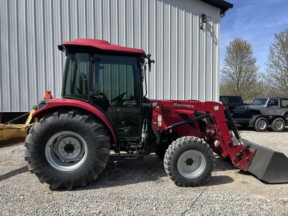 Image of Mahindra 2670 equipment image 2