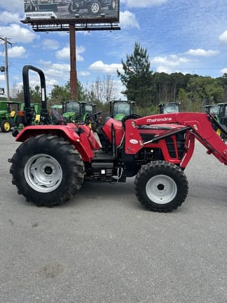 2021 Mahindra 5145 Equipment Image0