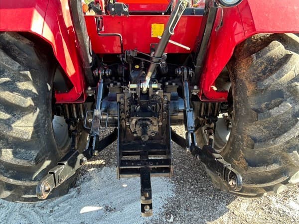 Image of Mahindra 6075 equipment image 3