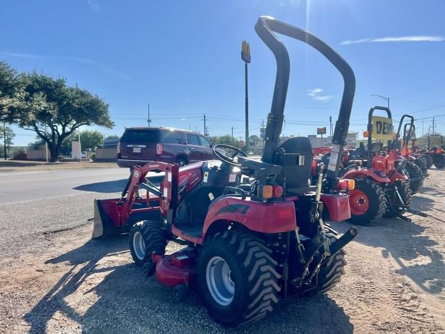 Image of Mahindra eMax 20S HST equipment image 2