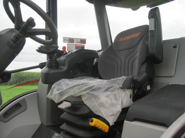 Image of Manitou MLA-T 533 equipment image 2