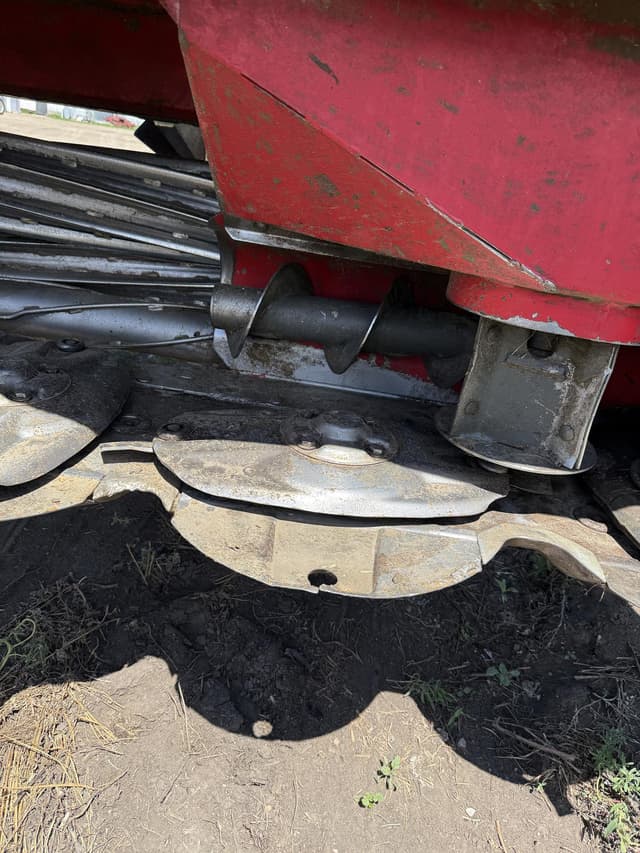 Image of Massey Ferguson 1316S equipment image 4