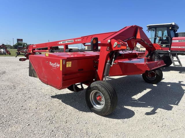 Image of Massey Ferguson 1316S equipment image 4