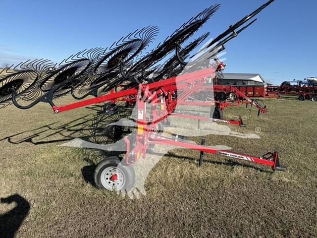 Image of Massey Ferguson 1510 equipment image 4