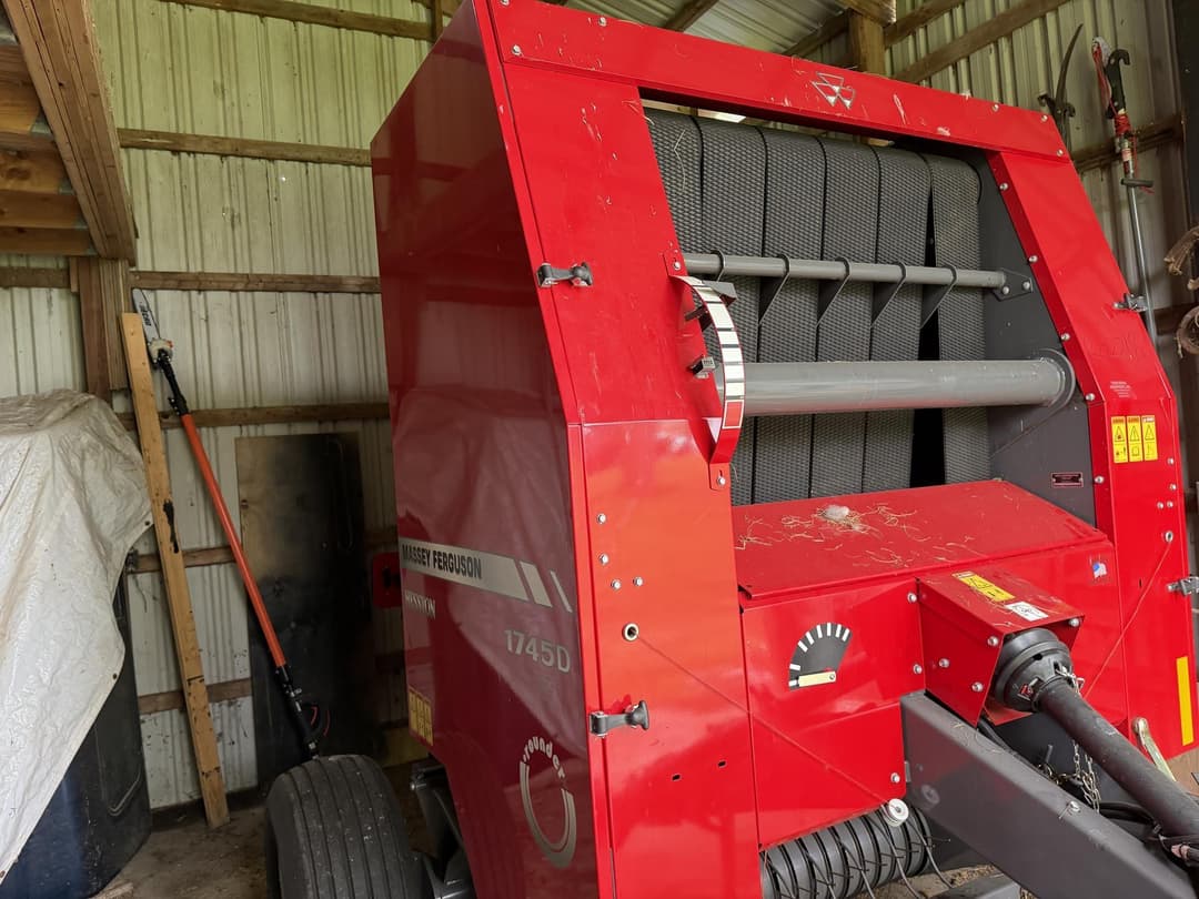 Image of Massey Ferguson Hesston 1745D Primary image