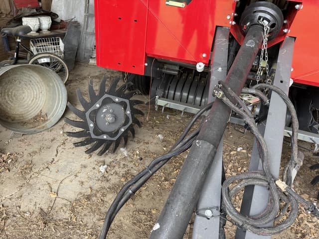 Image of Massey Ferguson Hesston 1745D equipment image 1