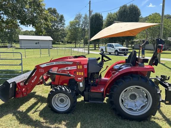 Image of Massey Ferguson 1825E equipment image 2