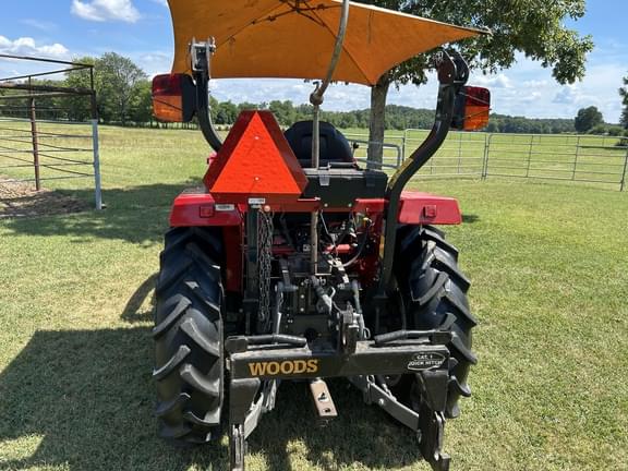 Image of Massey Ferguson 1825E equipment image 3