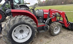 Massey Ferguson 1835M Image