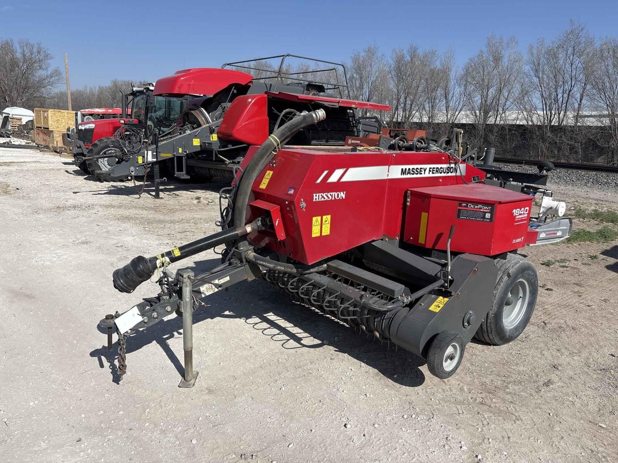 2021 Massey Ferguson 1840 Equipment Image0